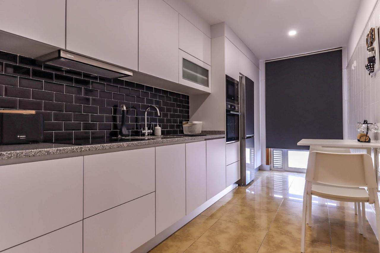 Flor Do Mar - Spacious Apartment With Balcony Vila Praia de Ancora Ngoại thất bức ảnh